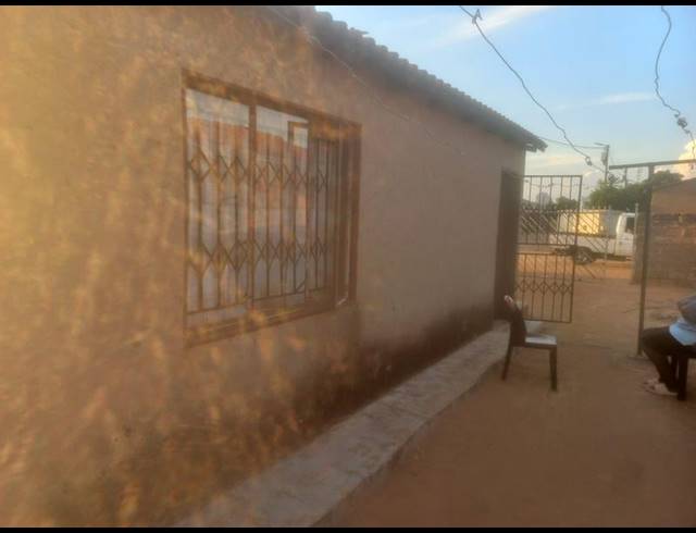 2 BEDROOM HOUSE FOR SALE IN SOSHANGUVE P